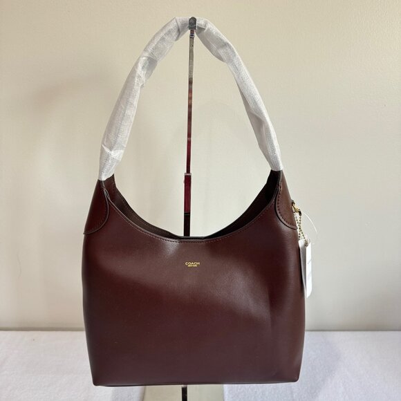 Coach Handbags - NWT! COACH Brooklyn 28 Shoulder Bag in Maple